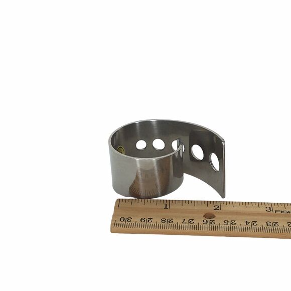 Silver Tone Set of 8 Napkin Rings Holders Curled with Punch Holes Modern Style - Picture 8 of 8